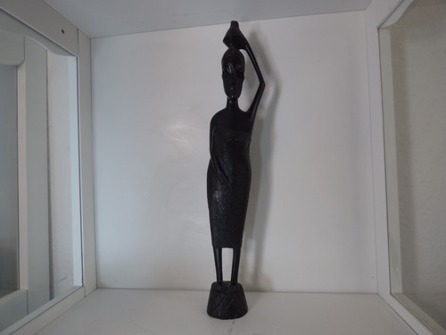 Figur einer frau aus - einer,