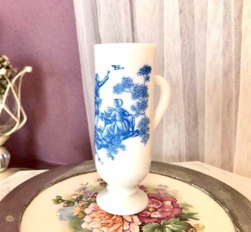 Hohe tasse opalin weiß blau - hohe,