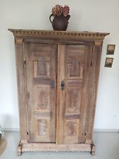 Antiker norddeutscher Eichenschrank
