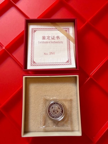 World money fair - world, pandas