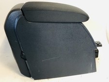 VW Golf 6 5K Limousine Mittelarmlehne Armlehne Lehne Arm Vorne