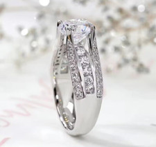 Ring in  Silber mit Zirkonia