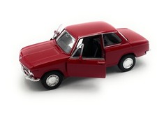 Modellauto BMW 2002 Ti 1:34-39