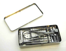 Operationsbesteck in Box