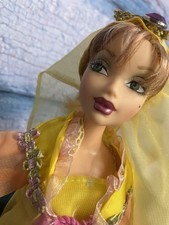 Barbie MyScene Delancey Im Wunderschönen Outfit