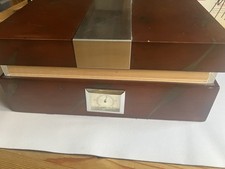 Humidor in Mahagoni-Holzoptik