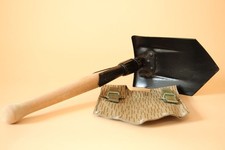 Klappspaten NVA mit Tasche Länge gesamt 59 cm, Spatenbreite 17 cm