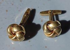 Zwei tolle Manschettenknöpfe