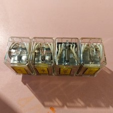 Relais   24 Volt 3 Ampere  (Paket mit 4 Stück )