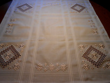 Mitteldecke Handarbeit