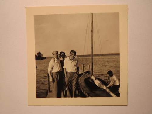 Frau mit sonnenbrille und - frau,