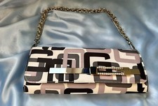 Clutch Stoff von Guess