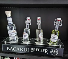 Bacardi Breezer Leuchtreklame Werbung  für Flaschen Schwarz/Acryl