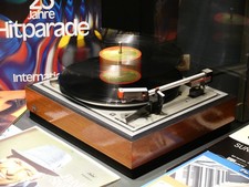 Highlight Plattenspieler PE 2010 echt Nußbaumfurnier TOP restaurierter Wechsler!