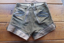 Sehr schöne interessante alte Pfadi Lederhose, eine [H46 und D38] !