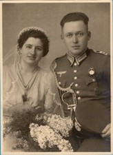 Ü1793 FOTO GROßFORMAT SOLDAT UNTEROFFIZIER OFFIZIER ? HOCHZEIT ORDEN SAUPE PIRNA