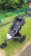 Kinderwagen:  für Joggen + Wandern / Firma "Mountain Buggy" / Modell Terrain
