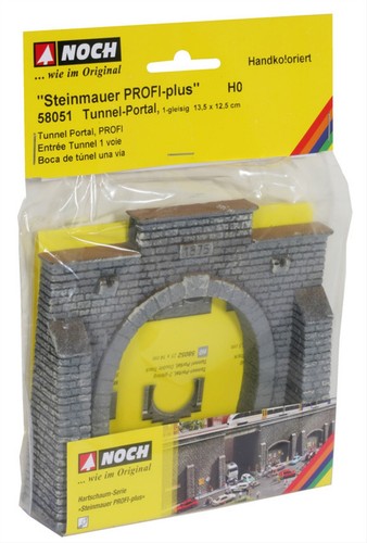 58051 noch tunnel portal - noch, ho-tunnel-portal