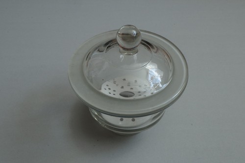 Glass laboratory desiccator - glass,