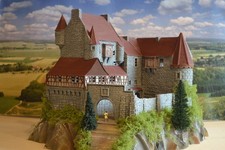 Spur H0 1/87 Burg Fachwerk