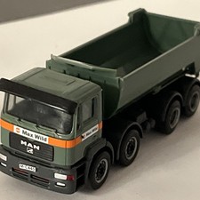 Herpa MAN F2000 1:87 „Max Wild“