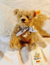 Steiff Classic Teddy Bear