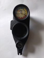 Tabata Tiefenmesser und Suunto Kompaß, Thermometer in Konsole 