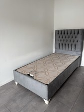 Istikbal Gepolstertes Einzelbett 100x200 mit hohem Kopfteil – Grau