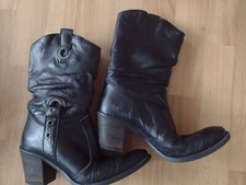 Stiefel  Stiefeletten  Country 40 in schwarz  mit Verzierung 8cm Absatz NEUW