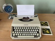 Rare Mercedes , creme/ white