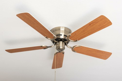 Flacher deckenventilator mit - flacher,