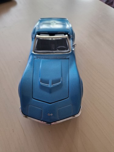 Revell chevrolet corvette - revell,