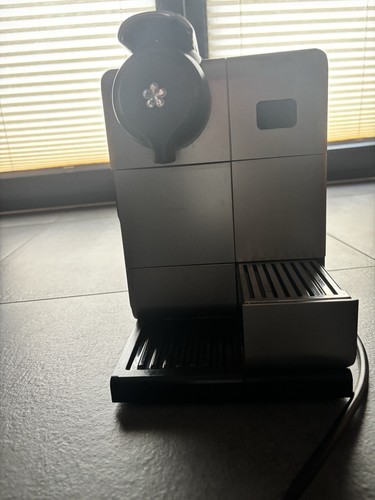 Longhi nespresso lattissima - de'longhi,