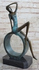 Abstrakte Frauen Bronze Statue