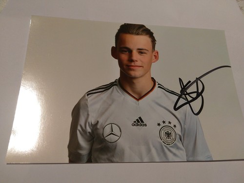 Signiertes foto mika schroers - mika,
