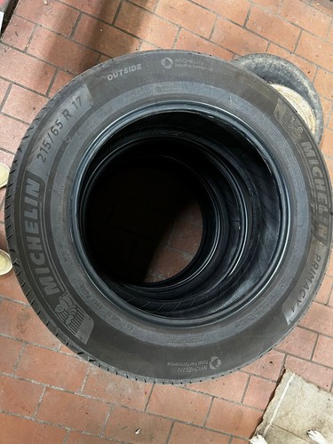 Sommerreifen 215 r17 - 215/65,