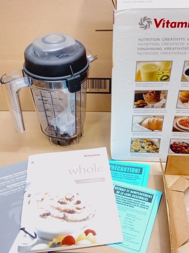 New genuine vitamix 32oz - new,