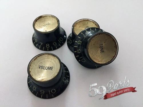 Aged relic gibson reflector - aged,