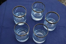 Schwere edle Trinkgläser