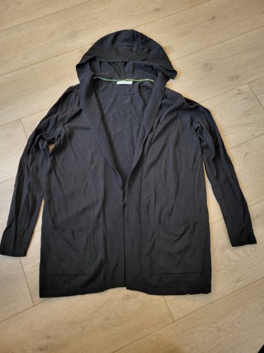 Schwarze strickjacke von - schwarze,