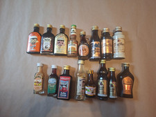 16 sehr alte Miniatur Schnapsflaschen -Cafe-, Schoko-, Sahneliköre