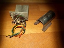 Röhrensockel und Halter für