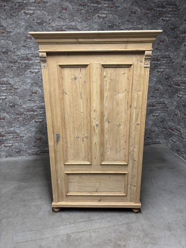 Antiker kleiderschrank aus - antiker,