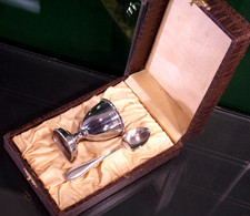 antik Eierbecher mit Löffel