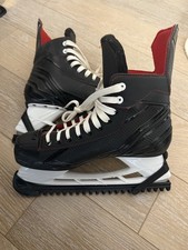 Bauer NS Schlittschuhe rot und schwarz Herren Größe UK 9,5 Eislaufen Eishockey verpackt