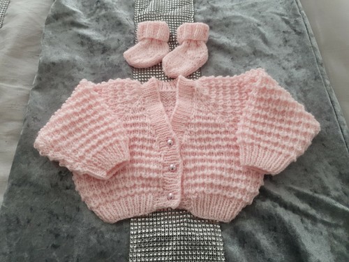 Handgestrickte baby mädchen - handgestrickte,