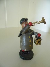 uralte Figur aus Holz -