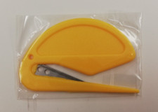 Brieföffner mit Metallklinge