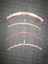 DDR Kleiderbügel (4 Stück) umhäkelt und Stoffbespannung