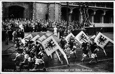 Festzug 700 Jahre Berlin,Kurbrandenburger vor dem Rathaus  1937